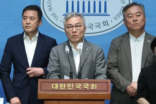 최강욱 광복절 특별사면 복권