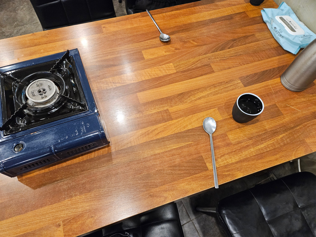 신창 흑돼지 두루치기 내부