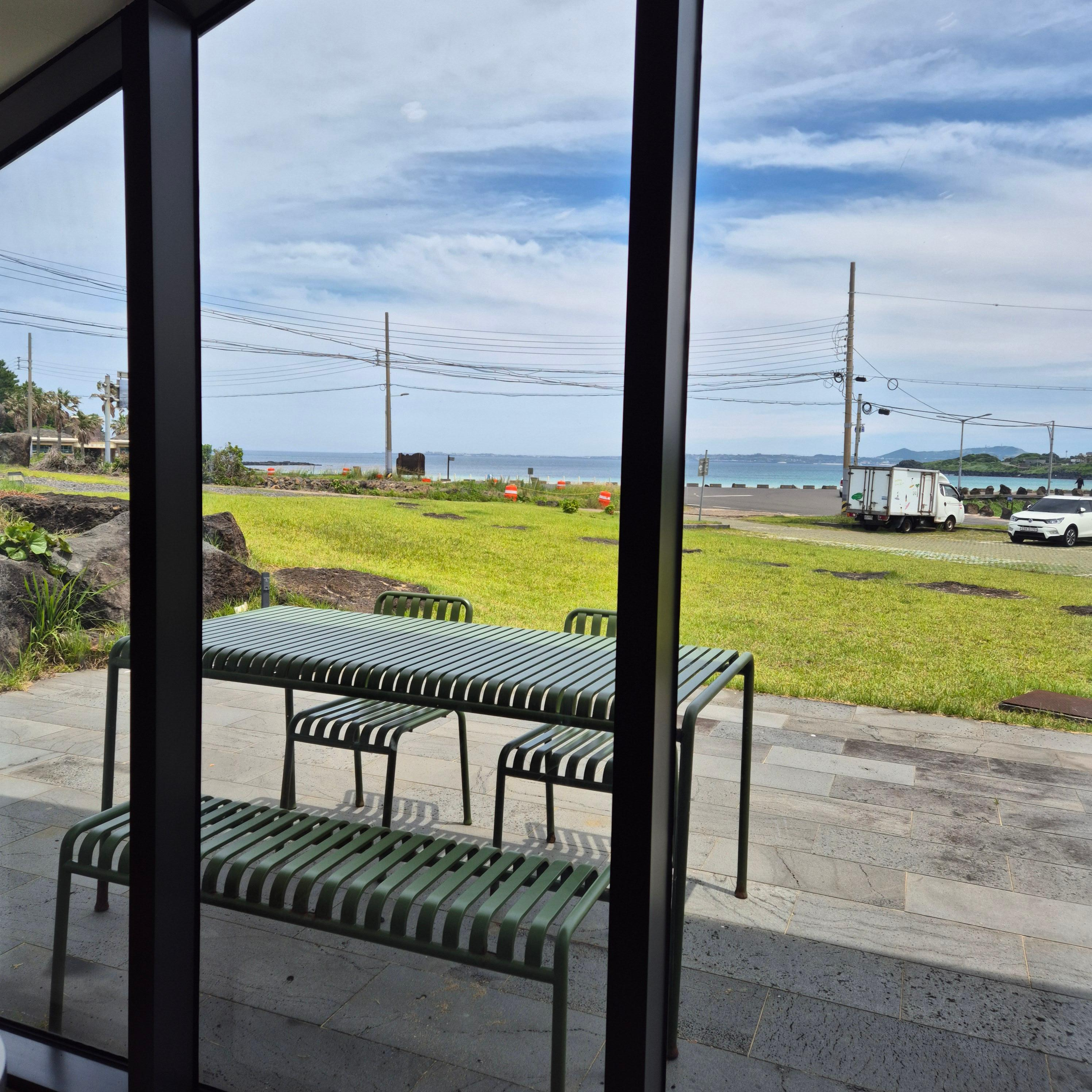 제주 바투모루 카페&amp;#44; 하도해수욕장 카페&amp;#44; 제주 당근주스&amp;#44; 제주 한라봉 케이크&amp;#44; 제주 아이스아메리카노&amp;#44; 제주 뷰맛집&amp;#44; 구좌 카페&amp;#44; 제주 브루잉카페&amp;#44; 제주 디저트카페&amp;#44; 제주 카페 추천