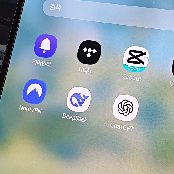 DeepSeek-ChatGPT-비교