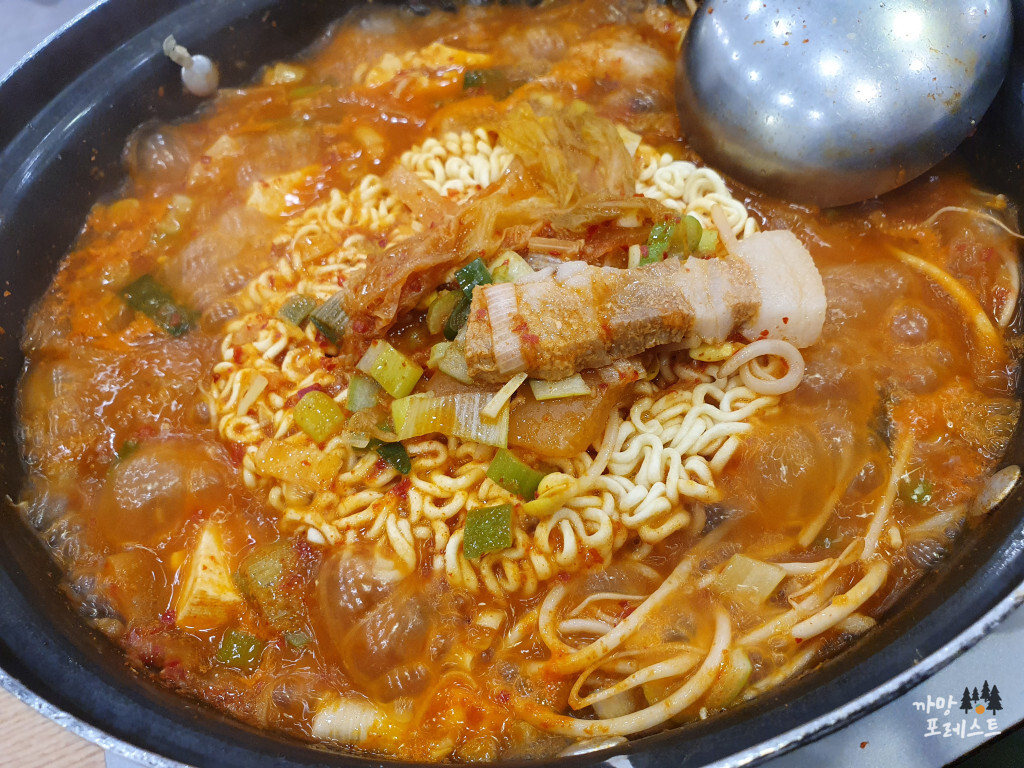 융건릉 안녕불백 라면사리