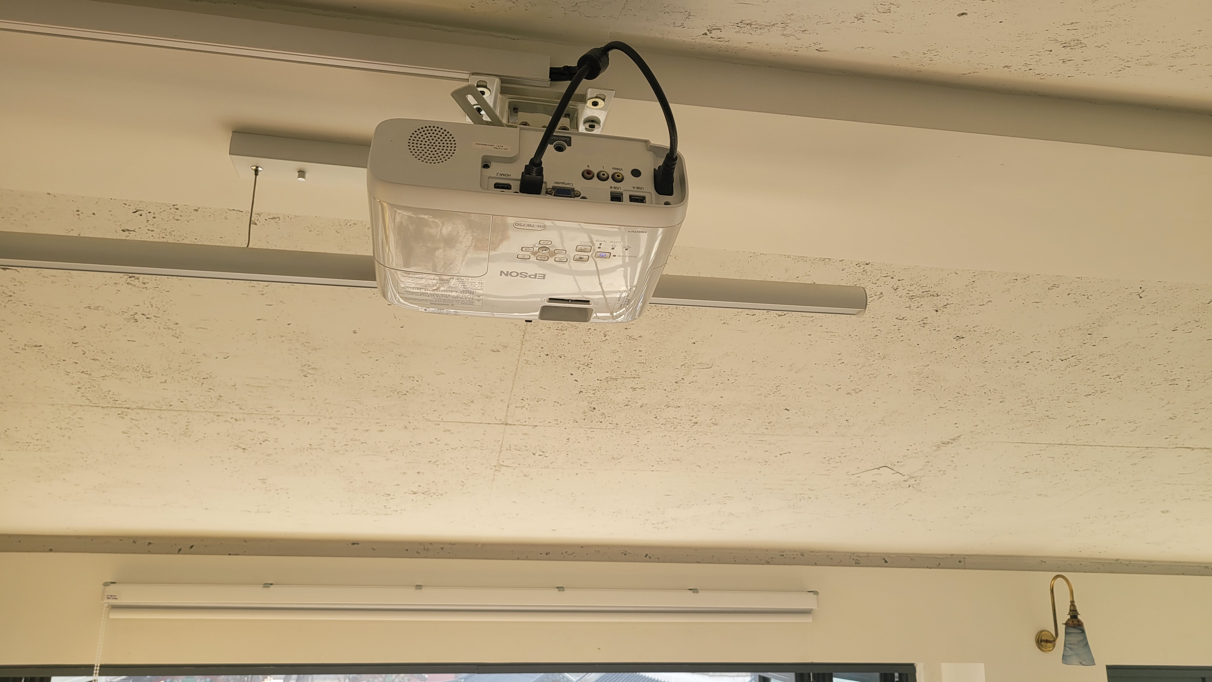 EPSON빔프로젝트-EH-TW750