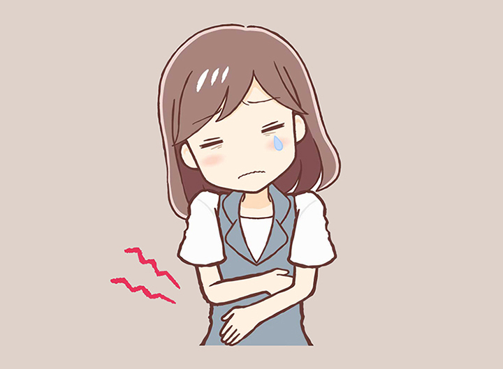 복통에-시달리는-여성
