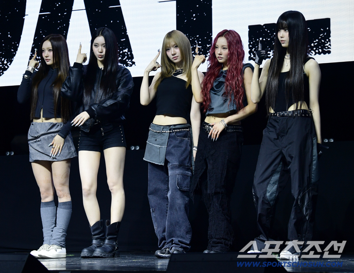 키비츠 정식 데뷔: AOMG 첫 걸크루 Keyveatz 미니 1집 옥시_젠 분석 및 가요계 파급력 전문가 평론