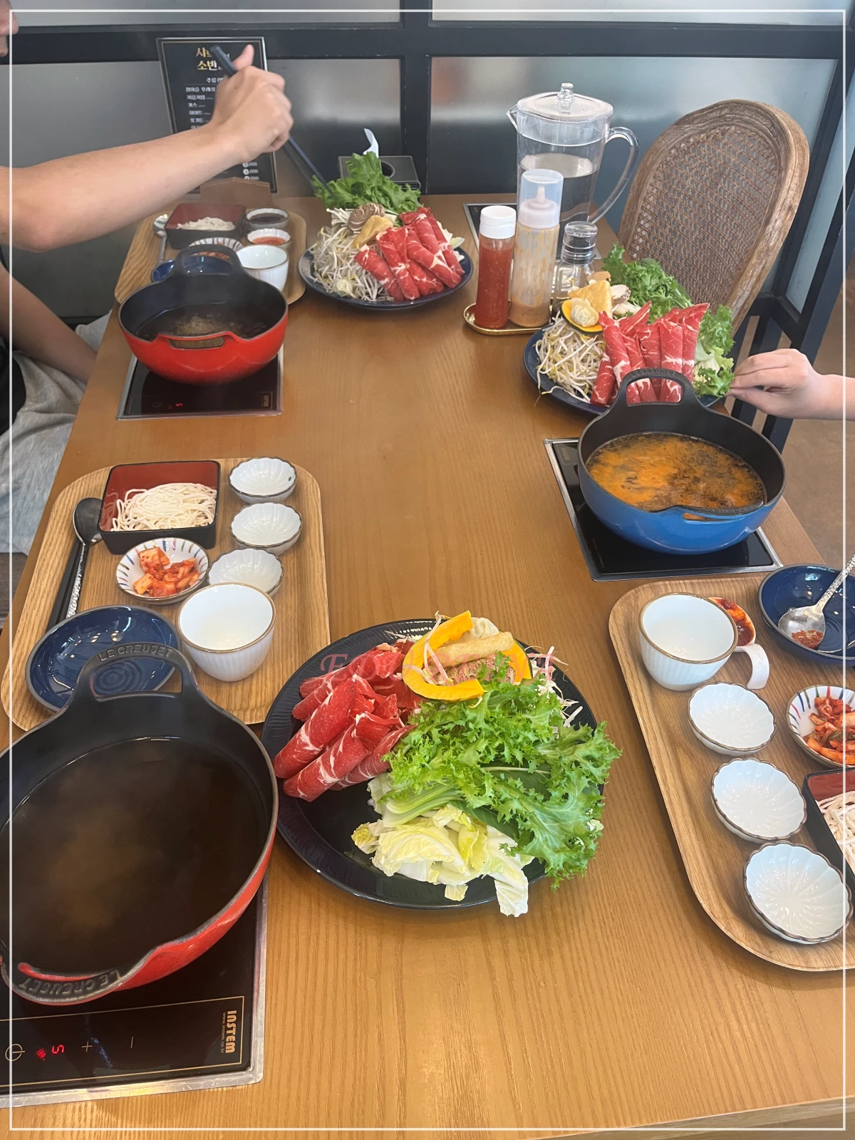 샤브샤브소반-테이블-1인식-세팅