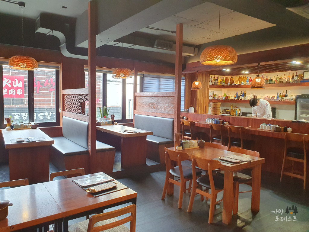 제주 유군초밥 매장내부