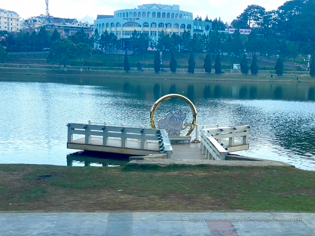 베트남-달랏-쑤안흐엉호수