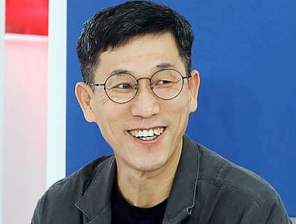 진중권 프로필 나이 고향 학력 교수 경력