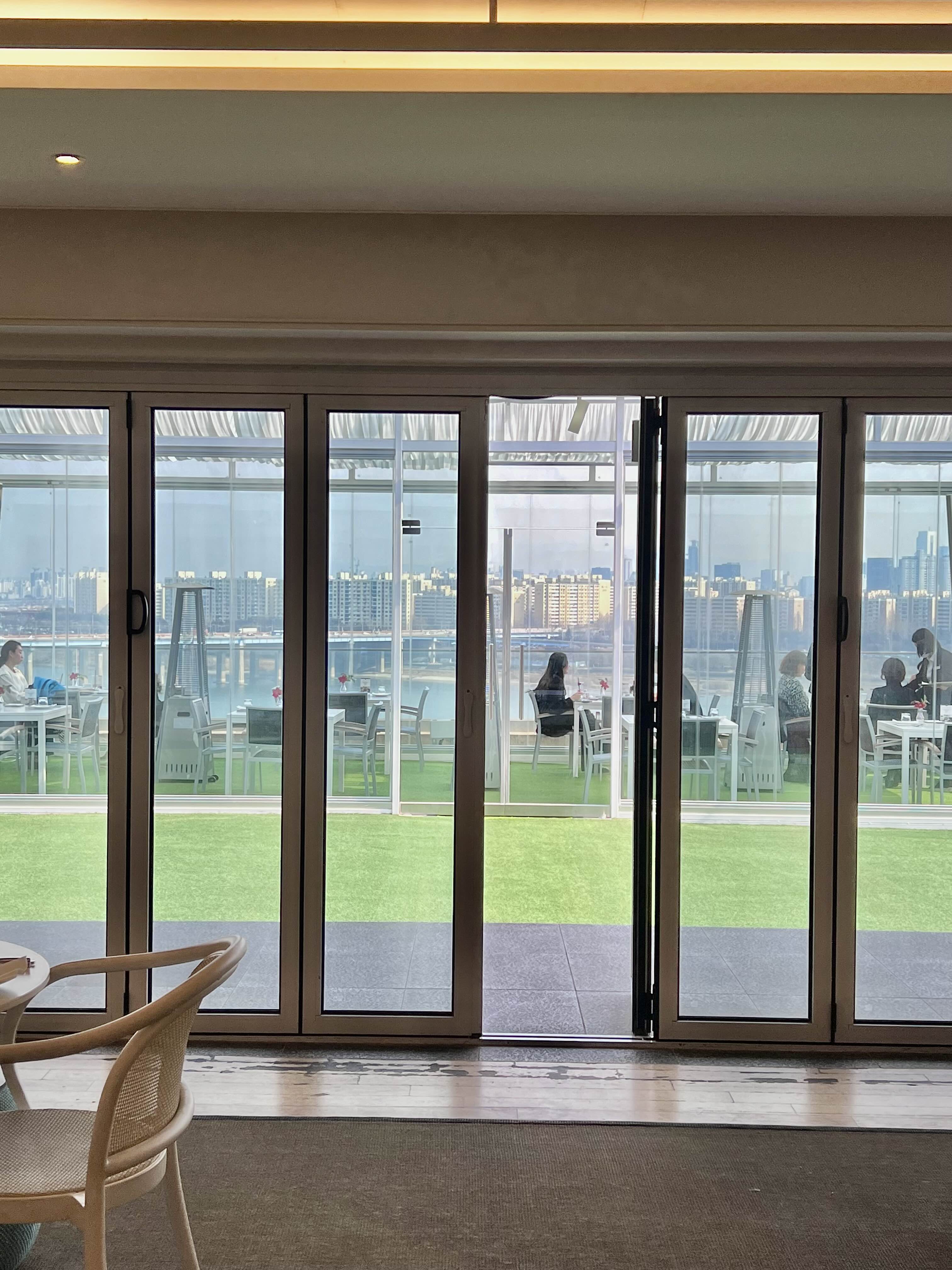 한남동 테라스 식당 루프탑 식당 한강뷰가 멋진 한남집