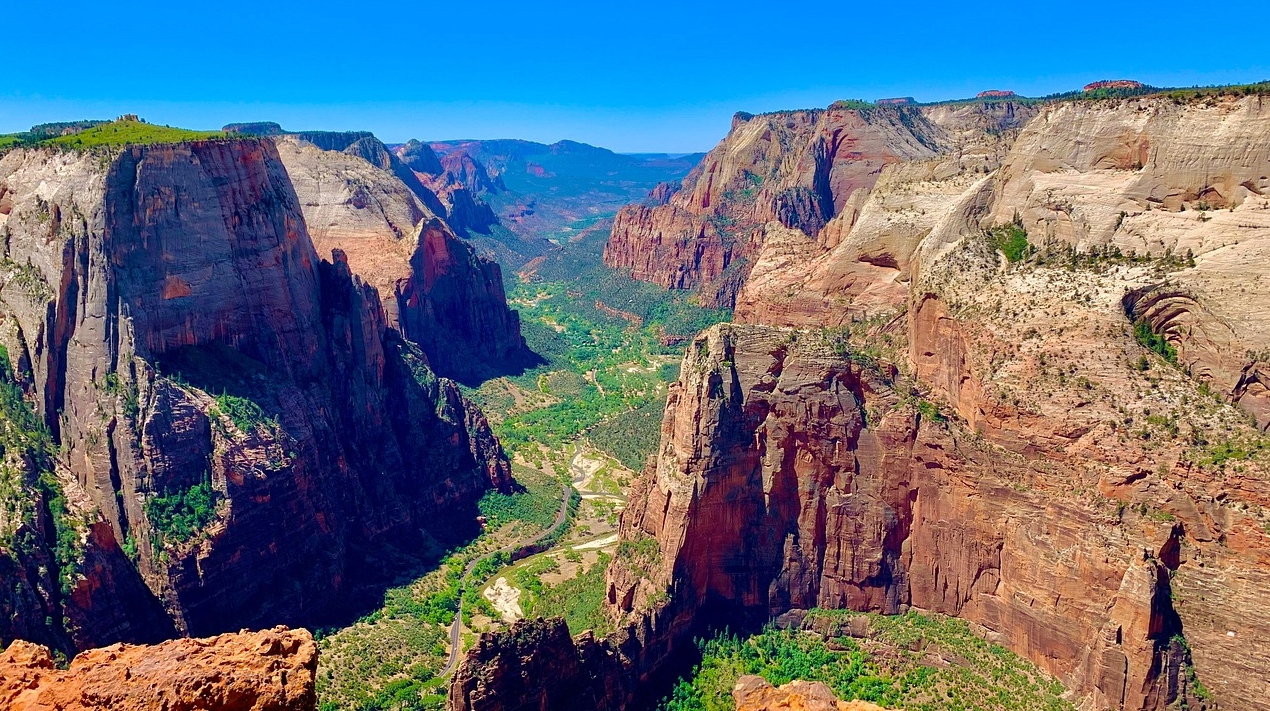 미국 자이언 국립공원 협곡 풍경