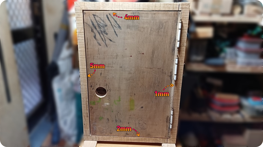 문틀에-단-문짝