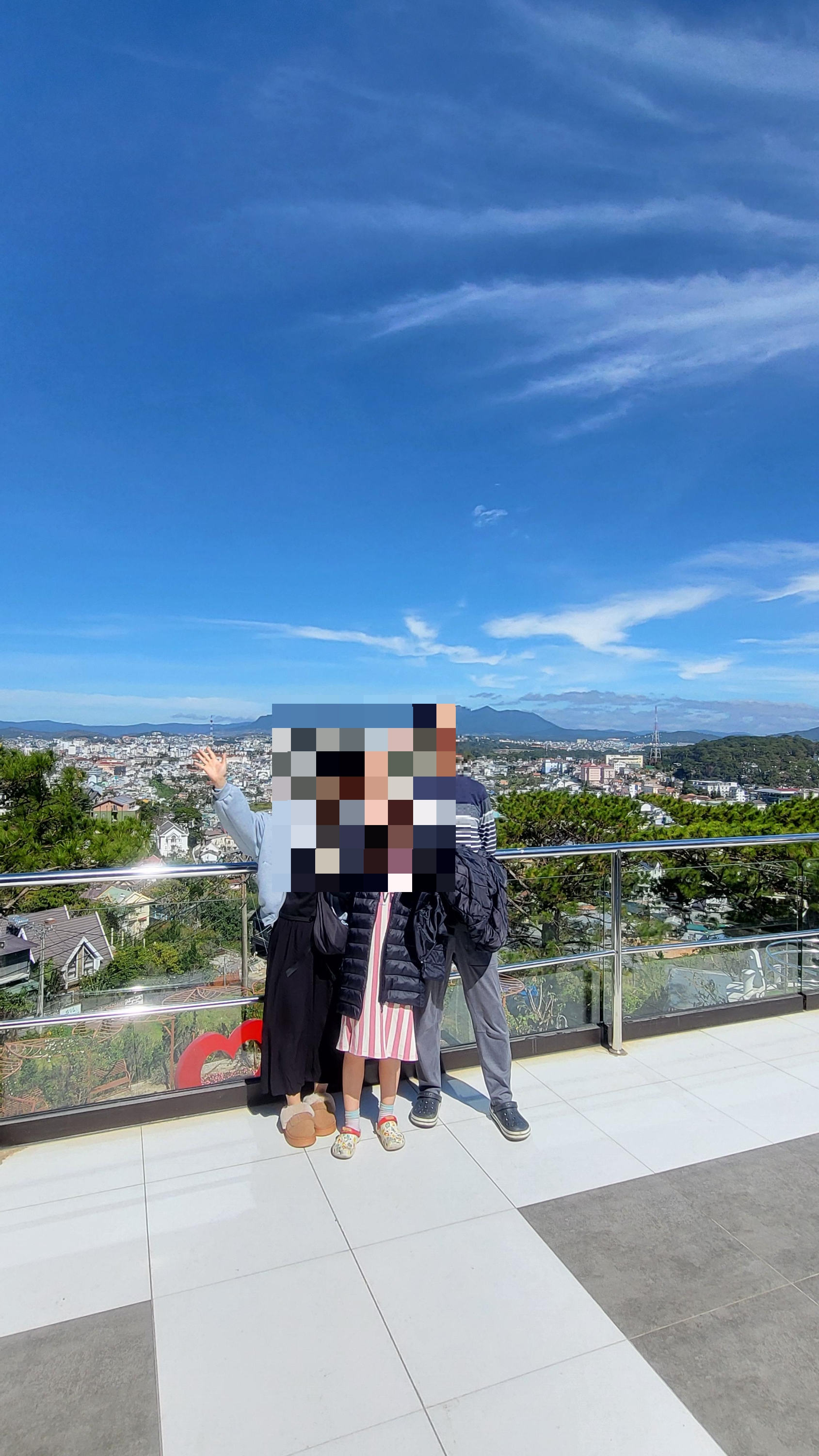 달랏 죽림선원 가볼만한곳: 노란 사원과 꽃 정원 산책 (복장 규정 & 아이 동반 팁)