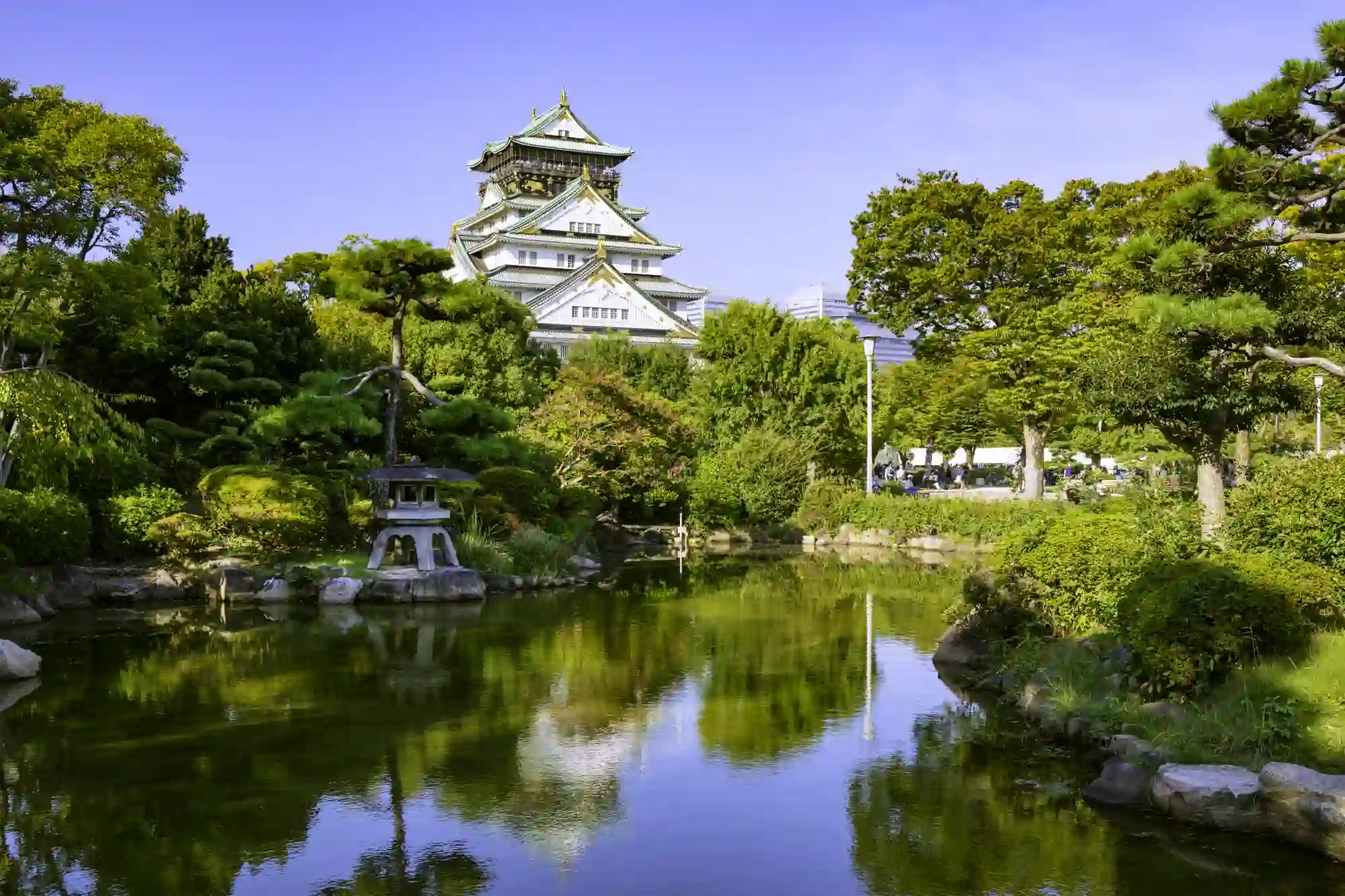 목적에 따라 신사이바시에서 오사카 성으로 가보세요!