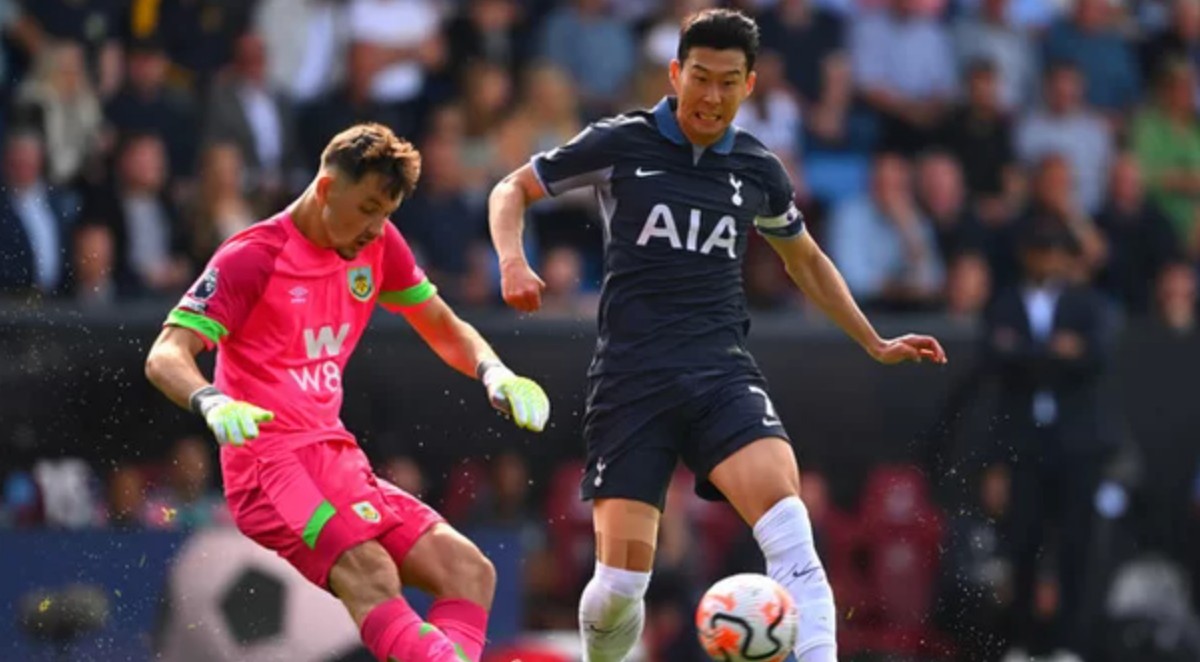 손흥민 해트트릭