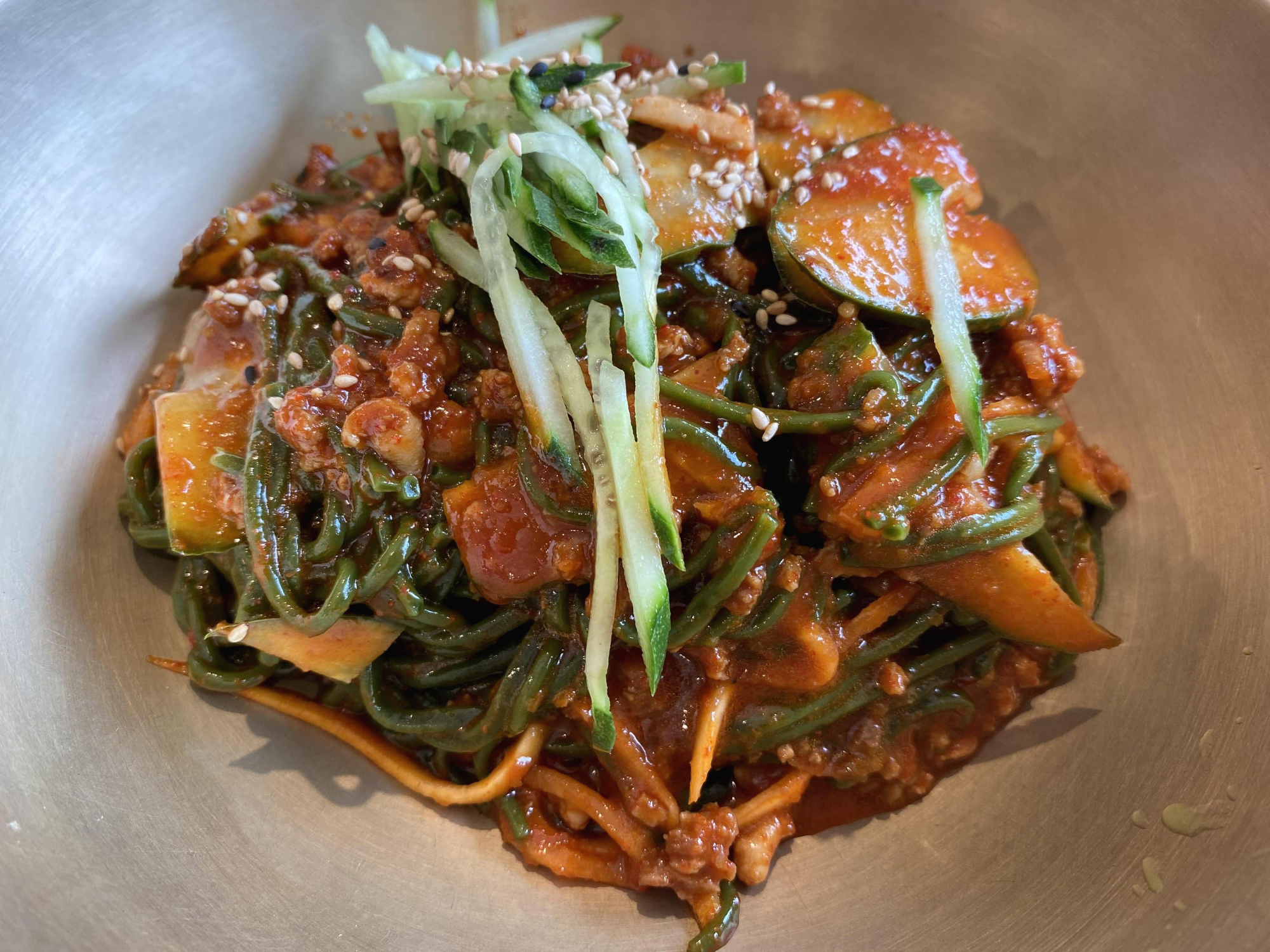 명동교자 비빔국수