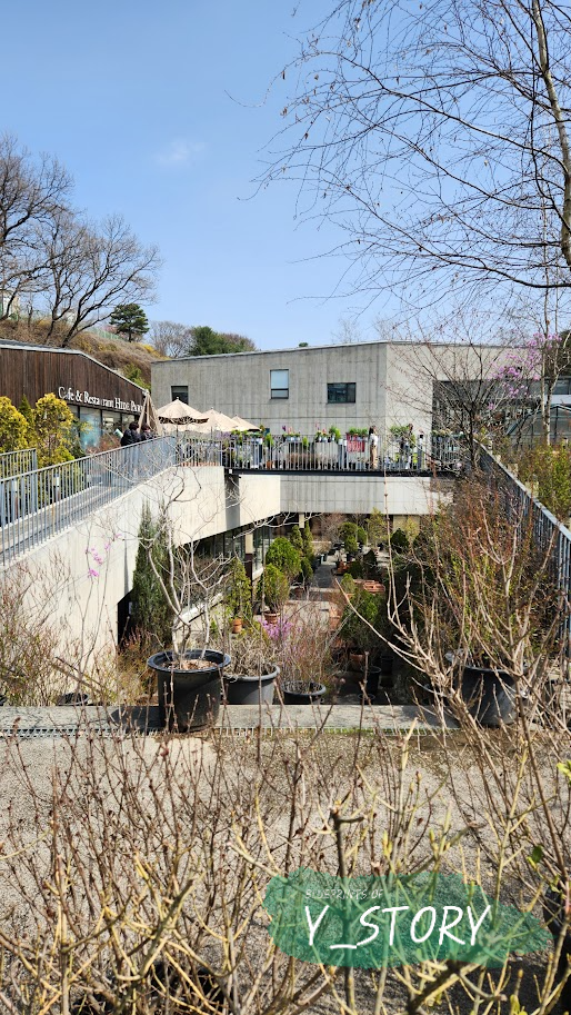 조성룡 건축가가 설계한 지앤아트스페이스 외부 모습