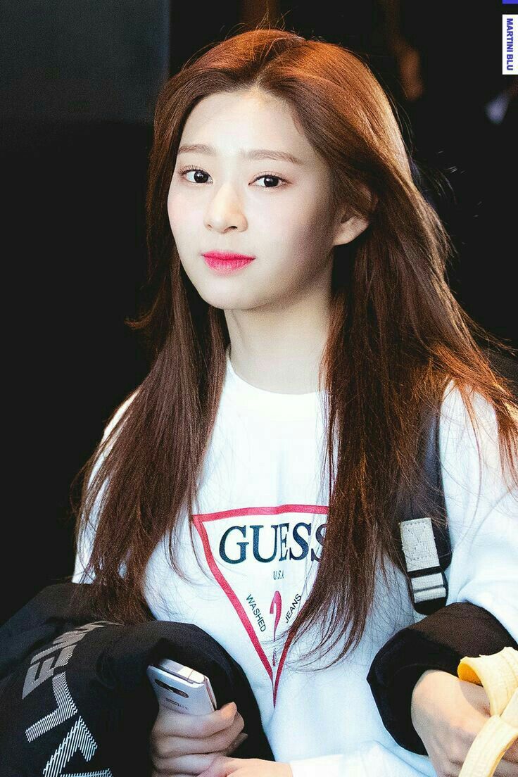 아이즈원 김민주 최애사진
