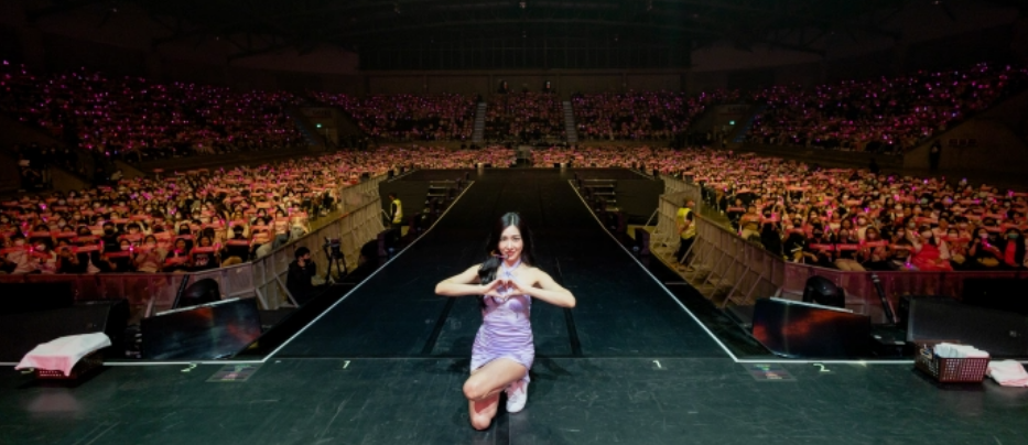 2024 RIIZE FAN-CON 'RIIZING DAY' in BANGKOK이 열리는 THUNDER DOME