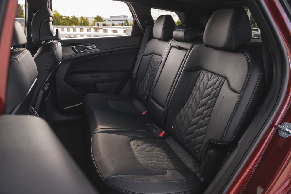 스포티지 하이브리드 내부디자인