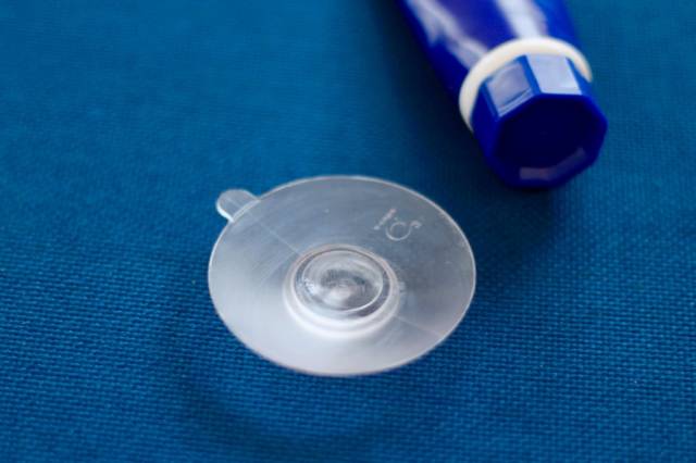 흡착판 잘 붙이기,흡착고무 붙이기,흡착고무 살리기