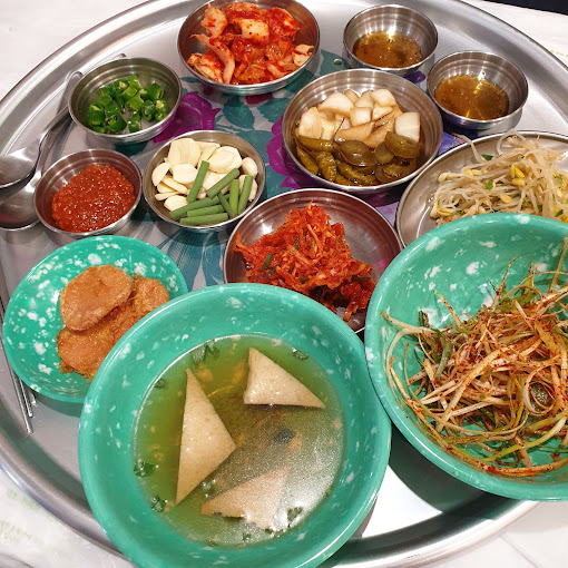 광교 호수공원 냉삼집 '원천유원지' 본점