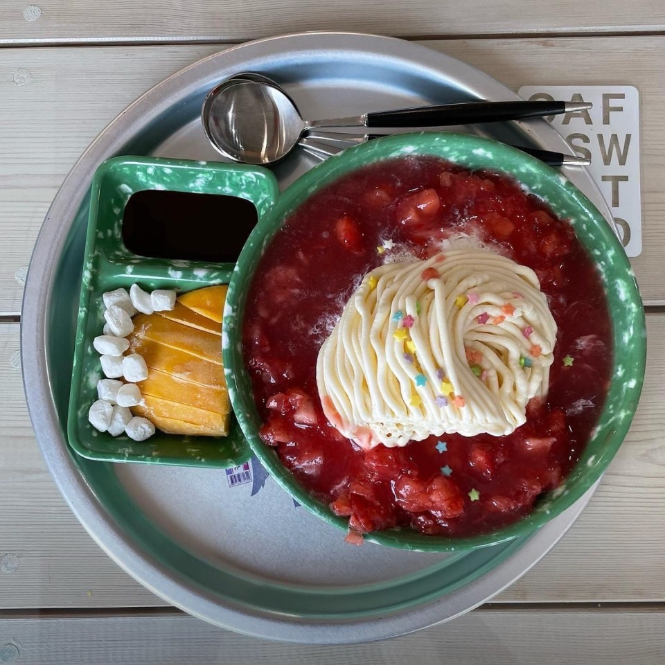 스위트앤드 대구 디저트 카페, 짬뽕 딸기빙수와 스누피 팬케이크 궁금하다면