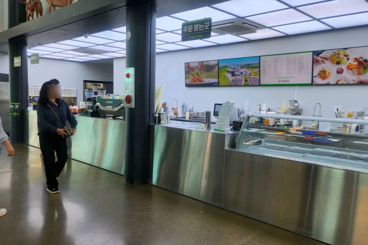 생생정보 미스터 Lee의 사진 한 컷 충남 서산 카페 힐링명소 서산목장카페 생생정보 2295회