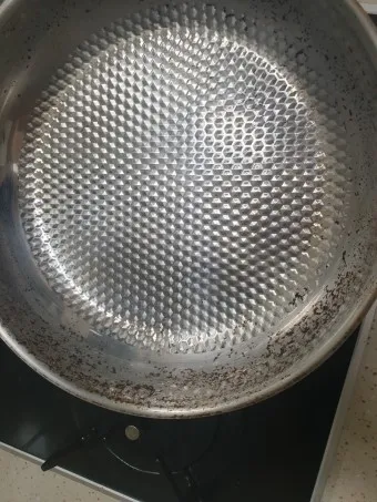 스테인레스 후라이팬 바닥 탄 자국 제거 방법_7