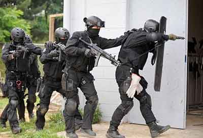 장성살 - 군인 경찰