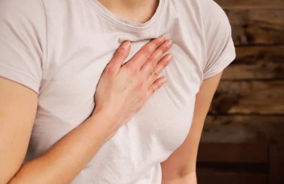 오른쪽 가슴 통증 원인