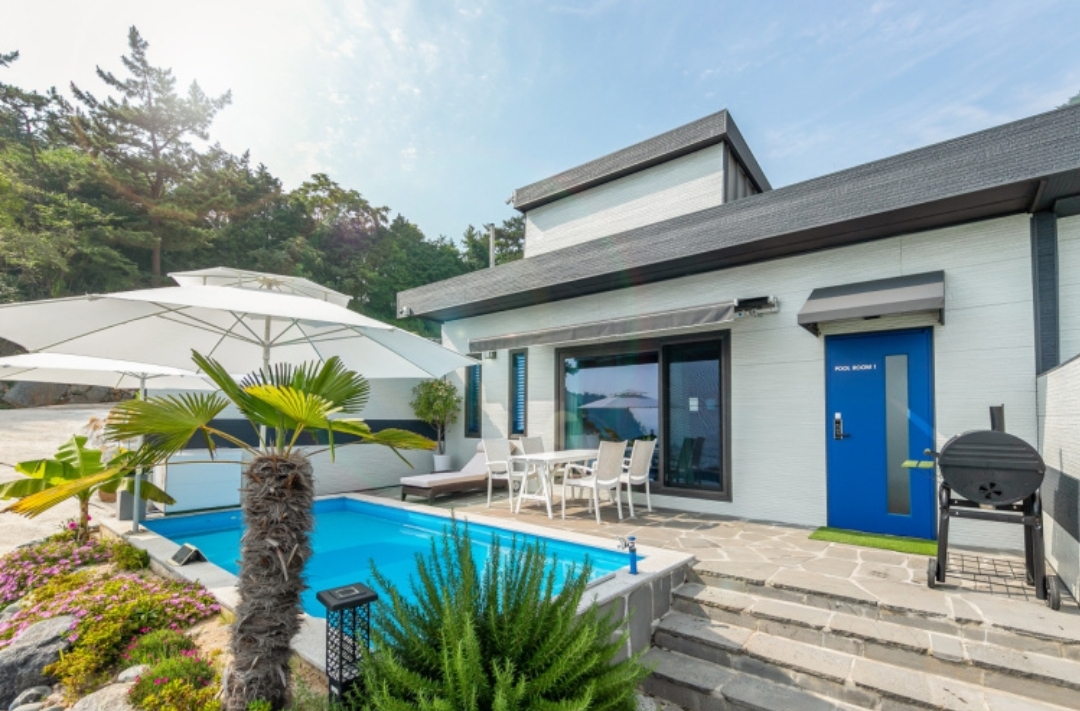 씨앤뷰 풀빌라펜션 1층뷰