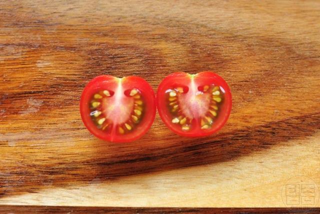 방울토마토 자르는법 과즙