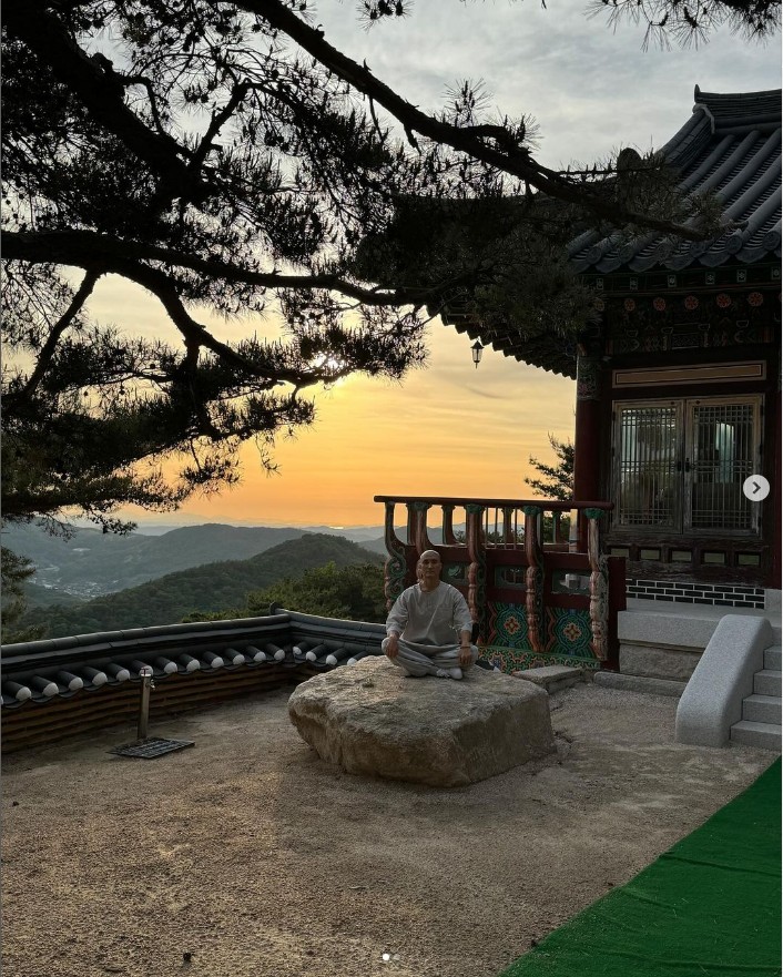 뉴진스님 윤성호