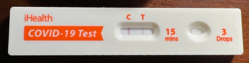 코로나 셀프 테스트 결과 - 양성 (Positive) - 연한줄