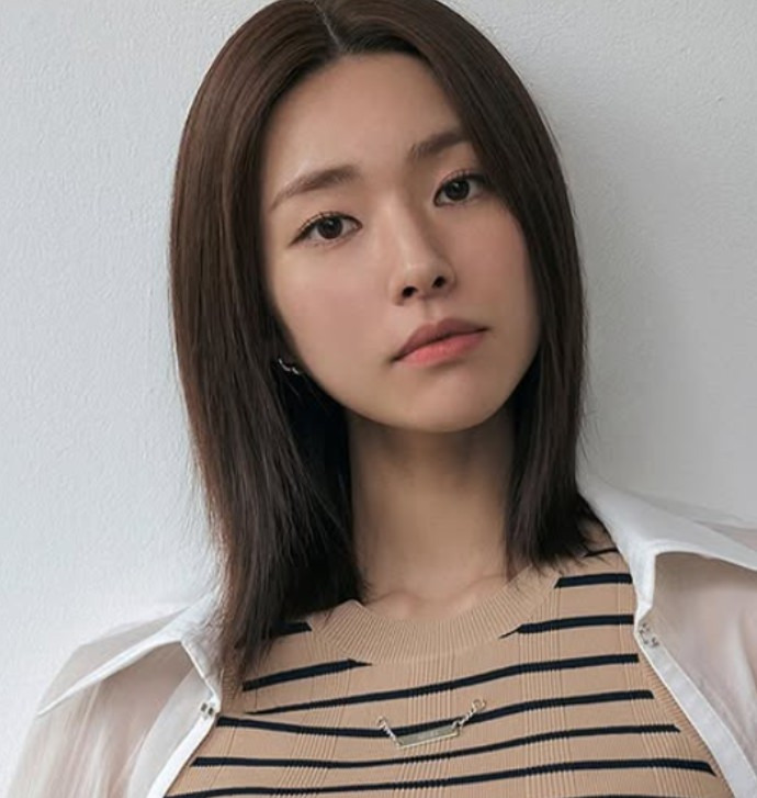 하영 배우 아버지 증조 할아버지 의사 집안