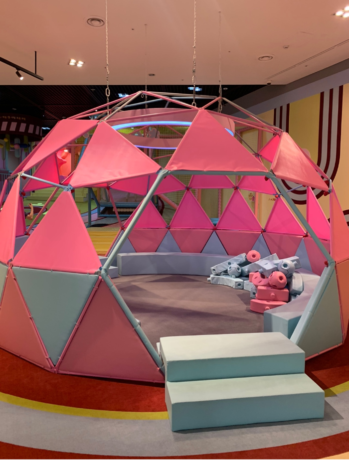 국립한글박물관 한글놀이터 2부 '친구야! 한글놀이터에서 놀래?' 중 'ㅇ쌓기 놀이'