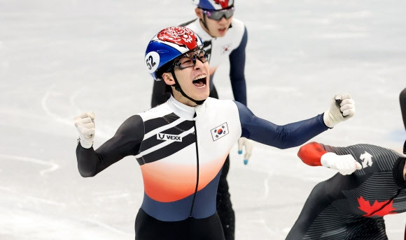 쇼트트랙 남자 1500m 황대헌 은메달