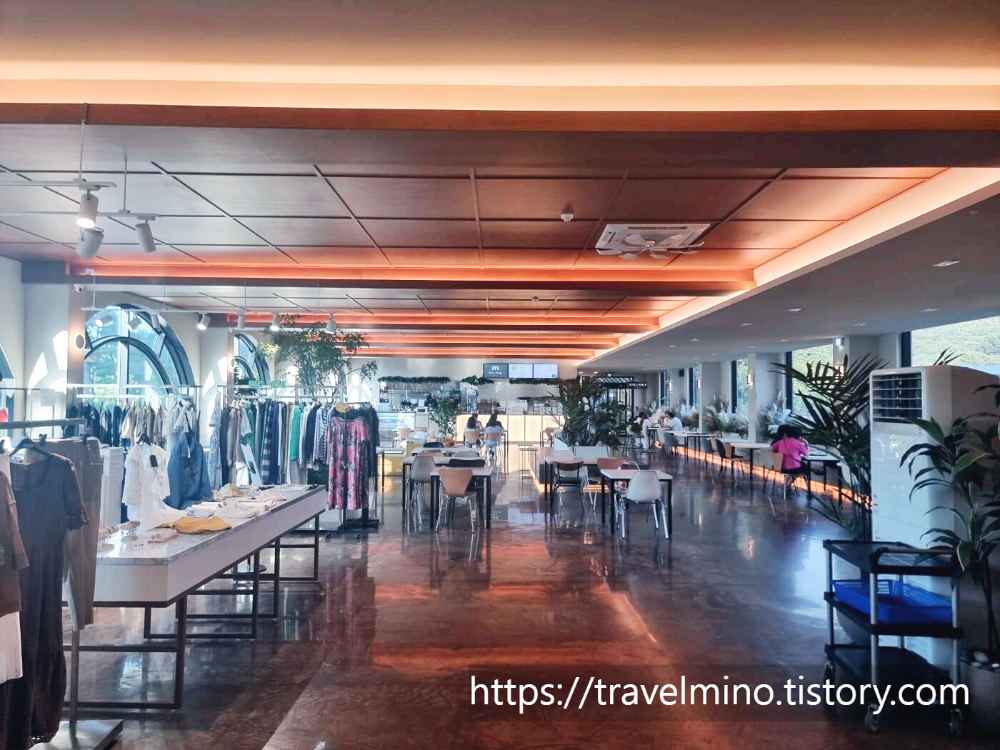 경기도 화성 남양의 4000평 규모의 대형 베이커리 카페 _ 카페 밀마