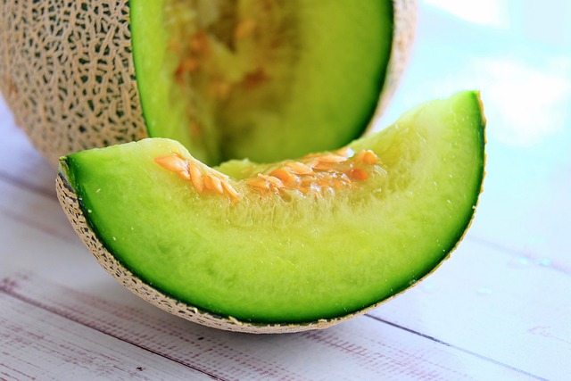 멜론 자른 것