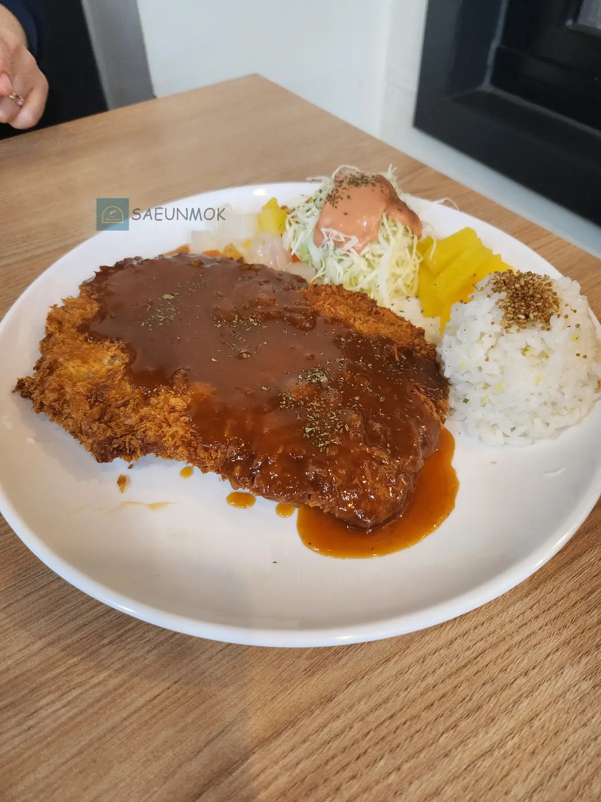 본가-부대찌개-돈가스