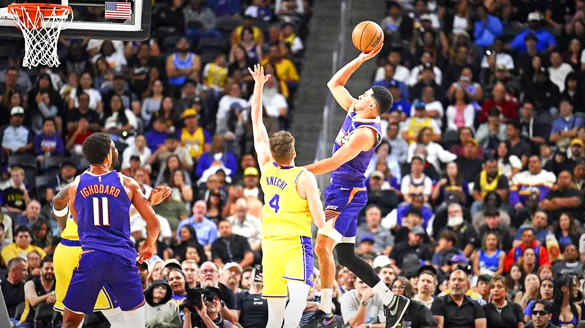 데빈 부커 사진