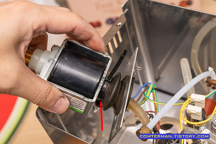 가찌아 클래식 펌프 받침 고무 부착