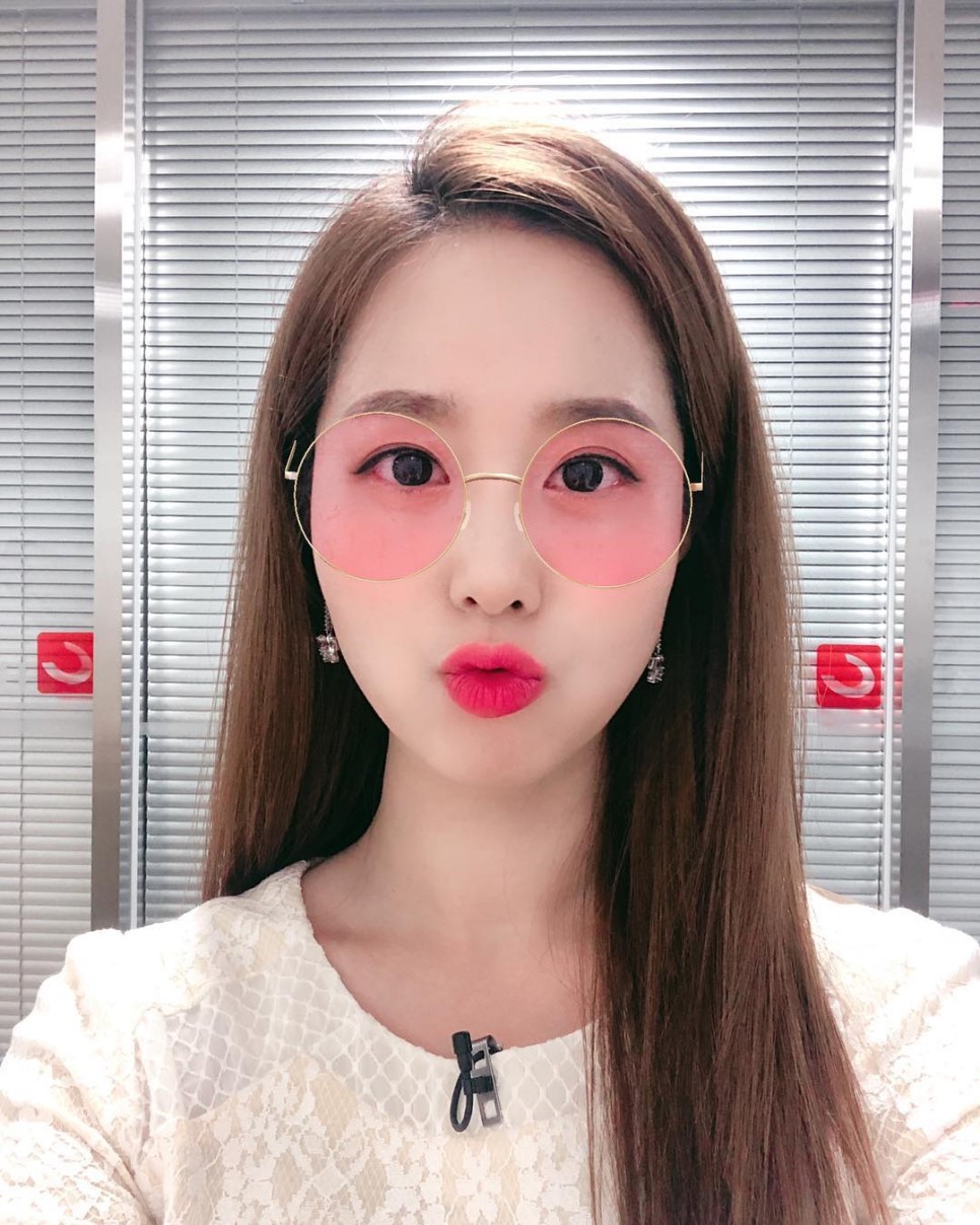 홍지화 기상캐스터 매혹적인 몸매사진