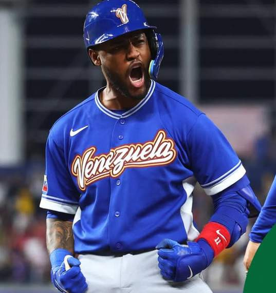 베네수엘라 물가상승률 600% 폭등 및 원유 생산량 급감 등 국가 경제 위기 속 야구 승전보의 의미