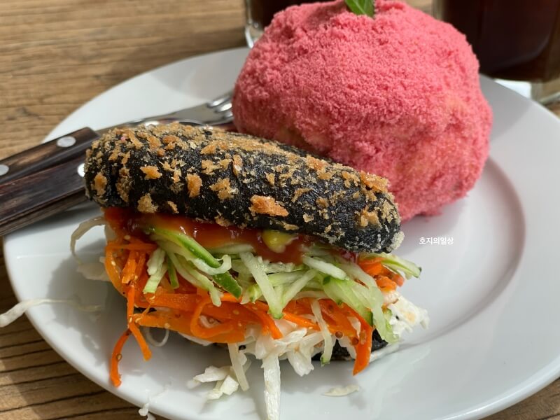 카페 맛집 도나스데이 수원 - 당근 라페 야채 도넛