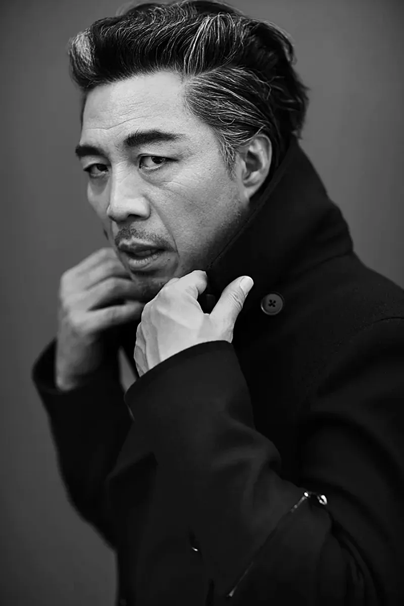 광장에서 구봉산 역을 맡은 안길강