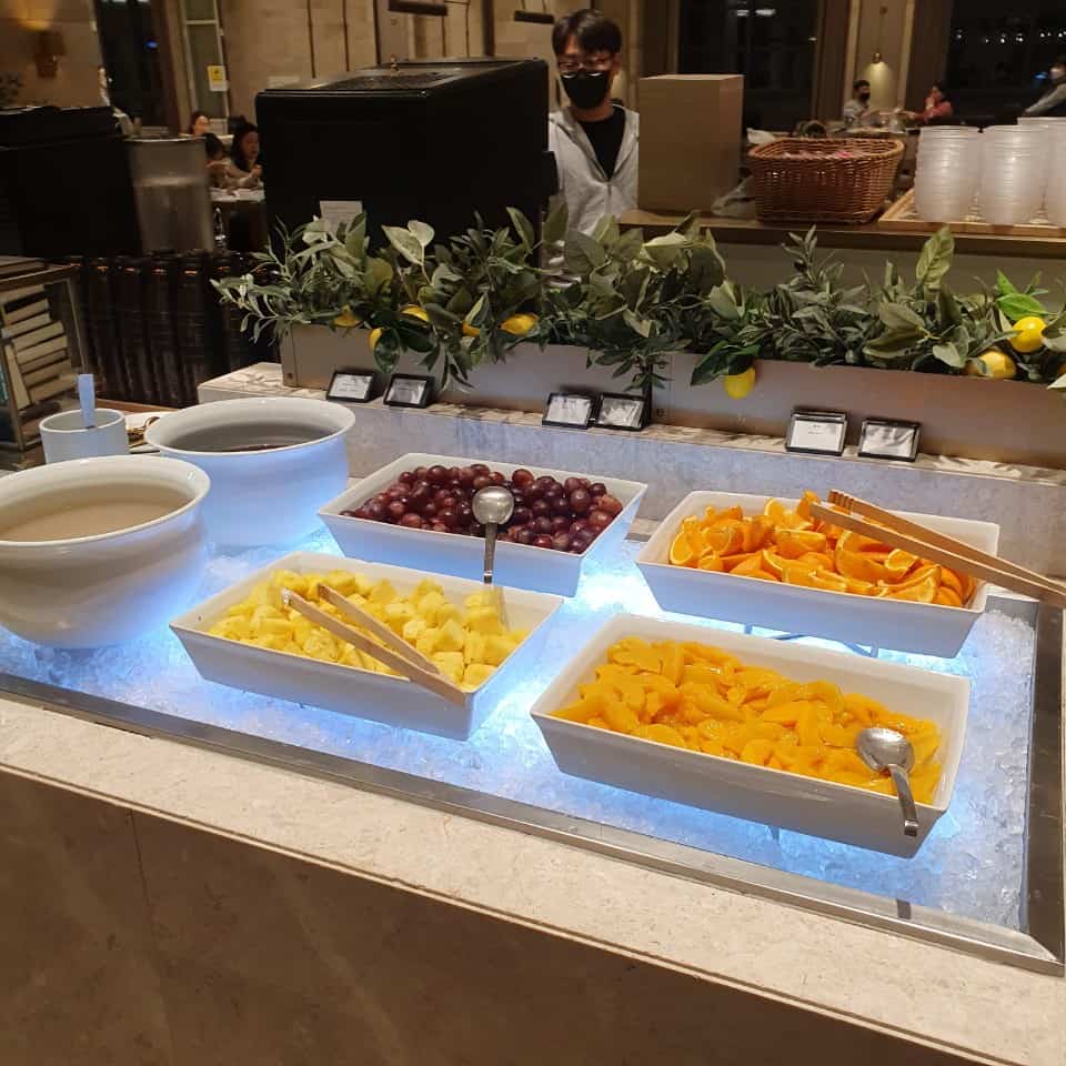 진도쏠비치석식뷔페과일