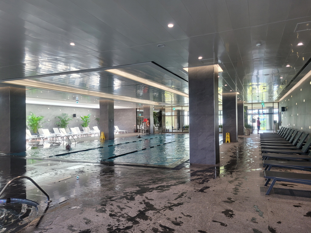 더블트리 바이 힐튼 서울 판교 수영장