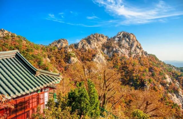 북한산 단풍길 완전 정복 : 초보자도 걷기 좋은 가을 하이킹 루트 BEST 3