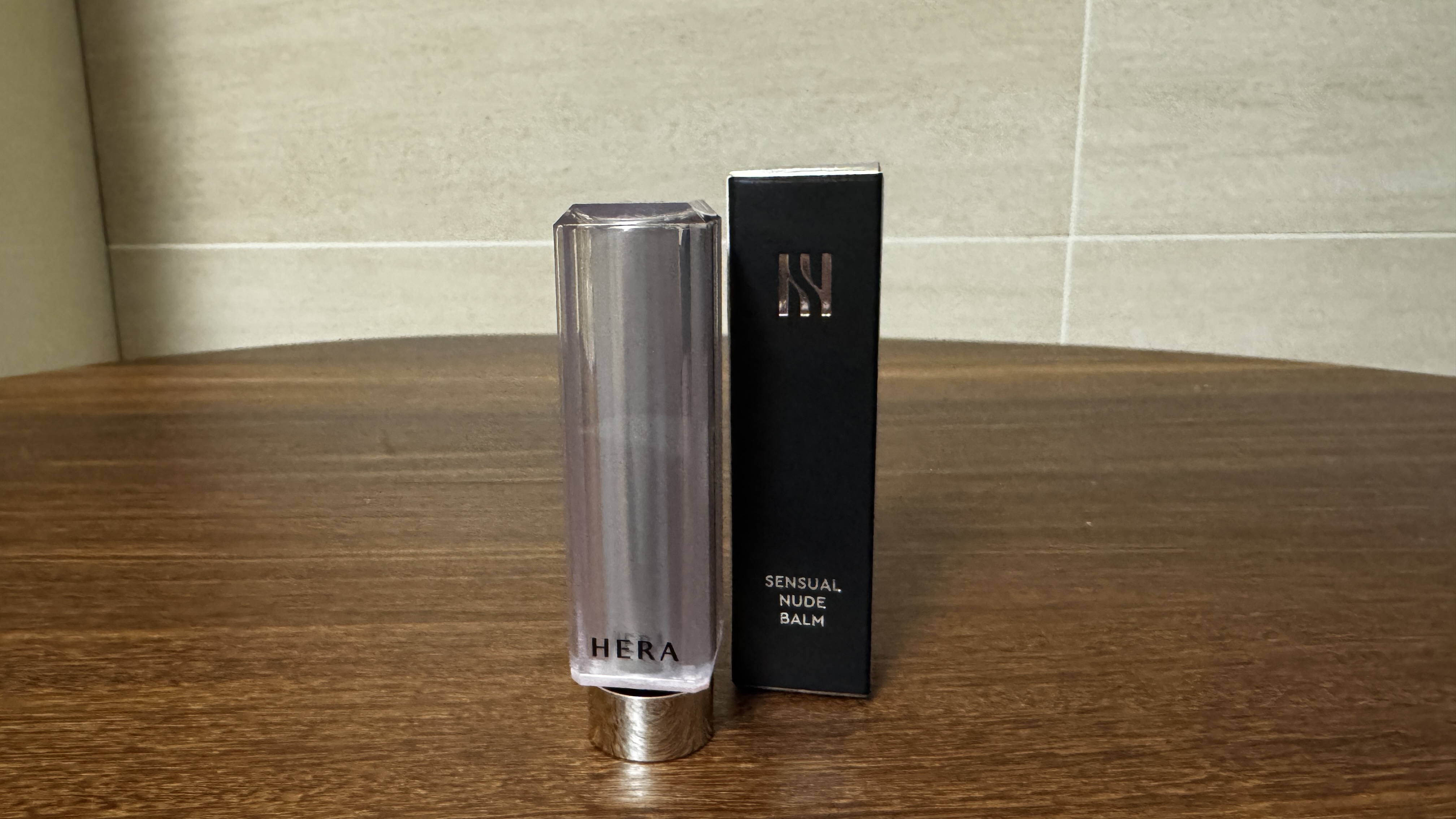 센슈얼 누드밤 개봉 관련 이미지